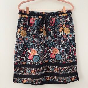 Ann Taylor Loft Floral Mini Skirt Size Medium M Black Multicolor Tie Waist Blue